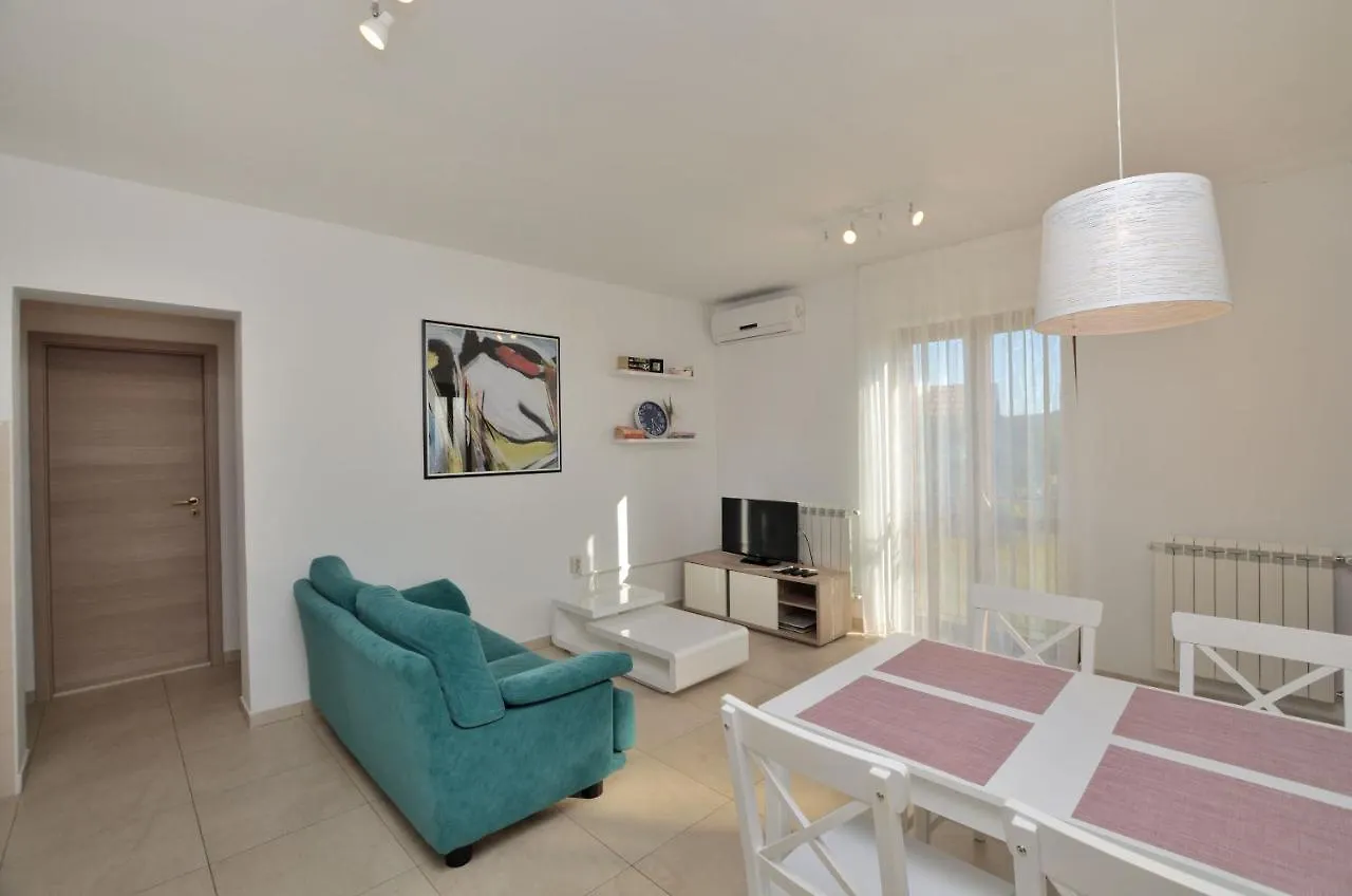 Apartment Maria Labin  Croatia