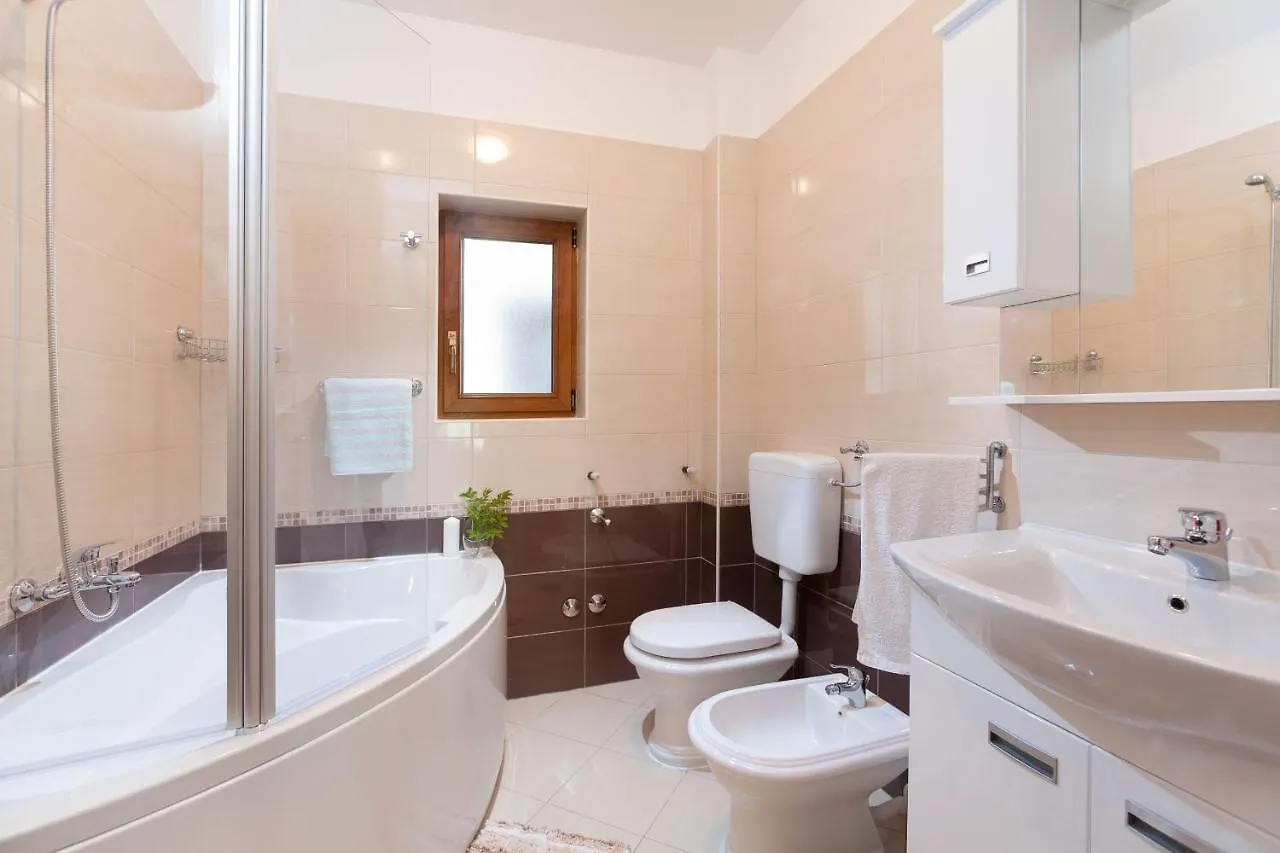 Apartment Maria Labin